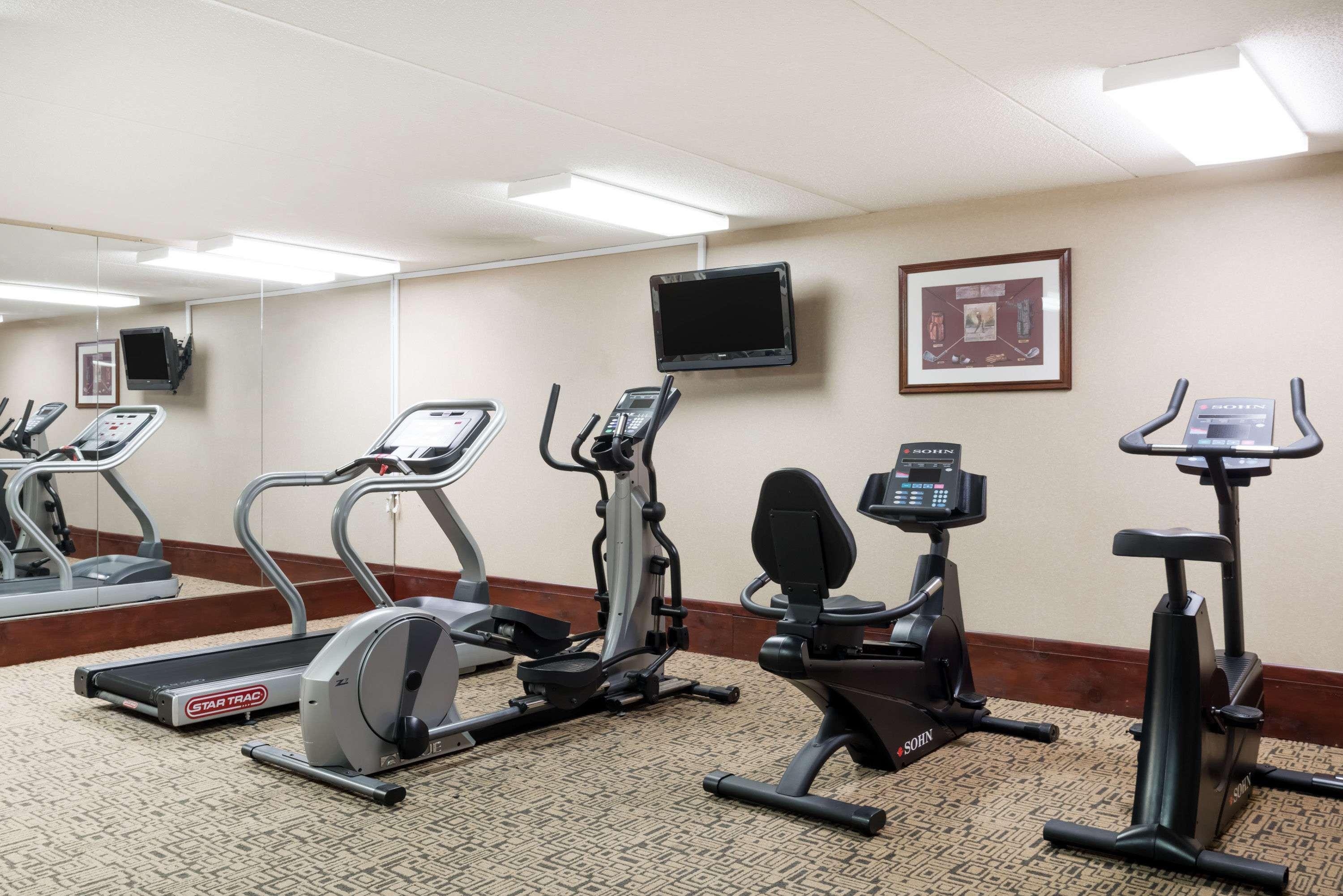 Baymont By Wyndham Clarksville Northeast Esterno foto