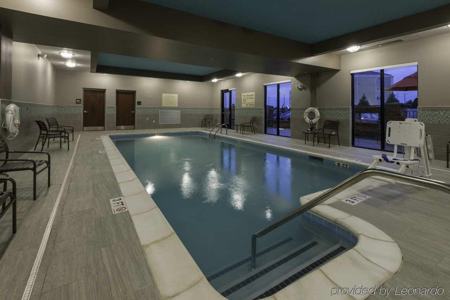 Baymont By Wyndham Clarksville Northeast Esterno foto